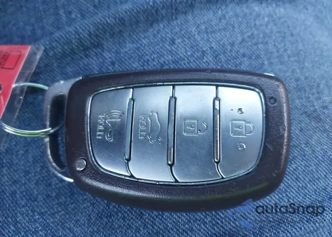 2018 Hyundai Sonata Hybrid Se from USA, damaged, VIN KMHE24L35JA087303